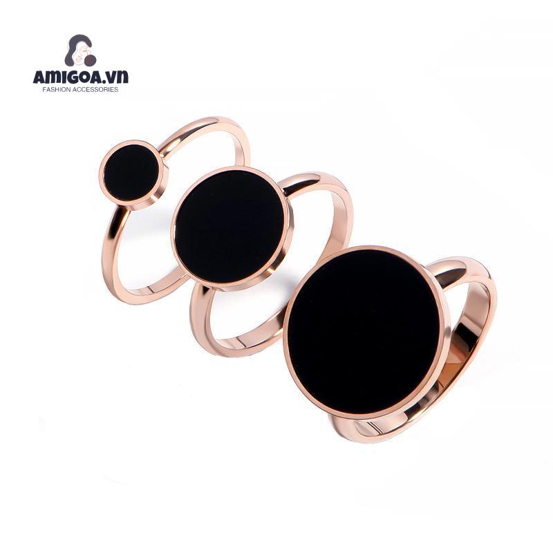 ✨✨Nhẫn Thép Titan Màu Đen Bóng Không Phai Màu Đơn Giản Phóng Khoáng Không Phai Khi Đi Du Lịch