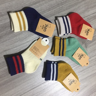 combo áo len và tất bé trai