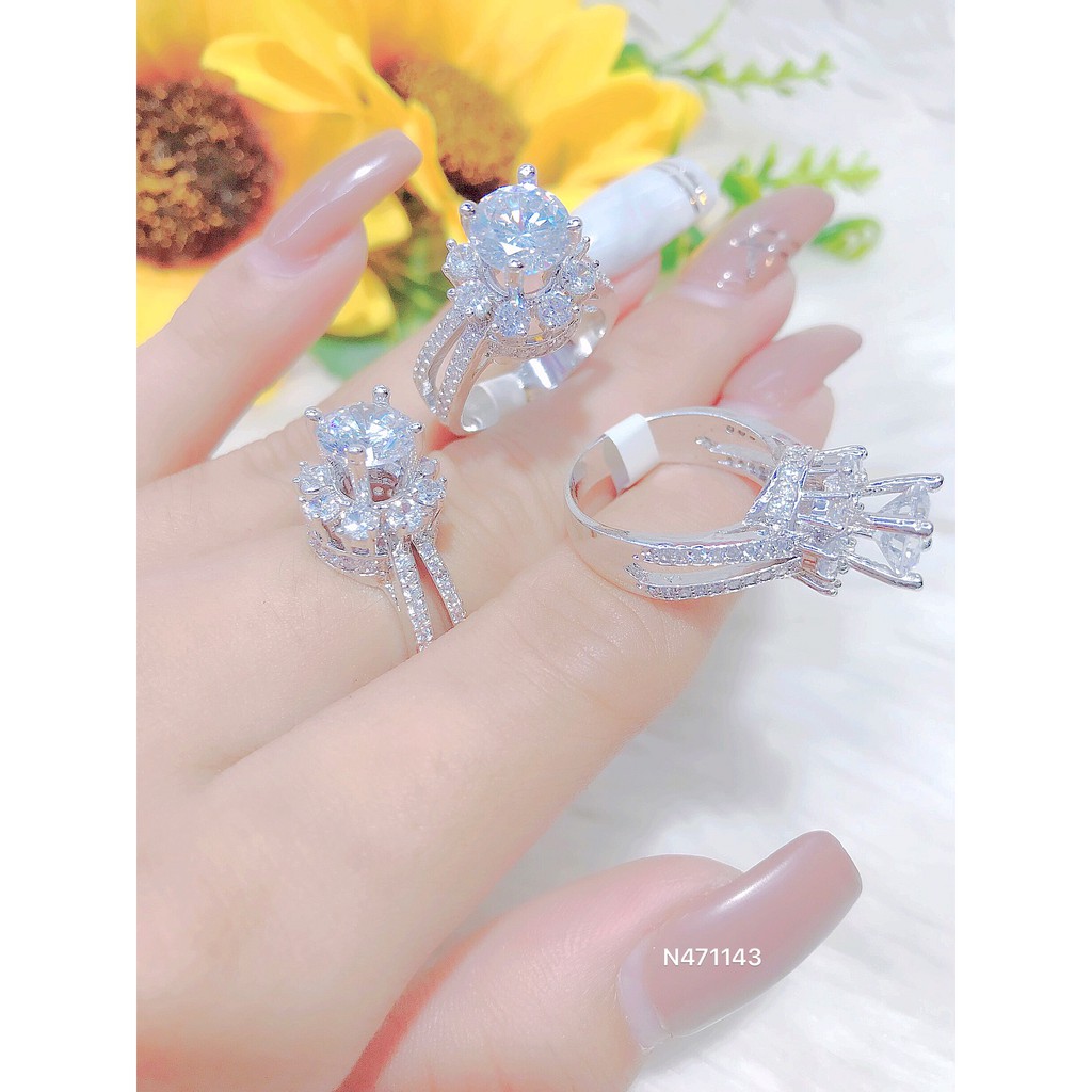 Nhẫn nữ UHA mạ vàng trắng đính đá CZ N471152T-140