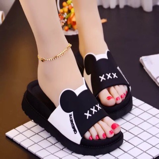 Dép đế xuồng tôn chiều cao dù ở văn phòng ko đi giầy nhưng chân vẫn xinh... mic đồ cực dễ luôn
