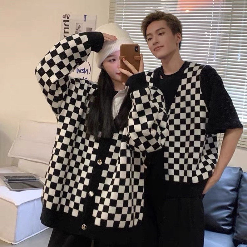 ÁO KHOÁC HOẠ TIẾT BÀN CỜ