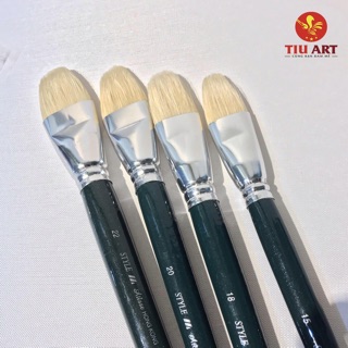 Với cọ vẽ tranh tường, bạn có thể tạo ra những tác phẩm nghệ thuật độc đáo, trang trí hoàn hảo cho không gian sống của mình. Hãy xem hình ảnh liên quan để thấy được sự ấn tượng của cọ vẽ tranh tường này.