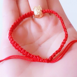 Vòng tay chỉ đỏ mic bà mèo thần tài