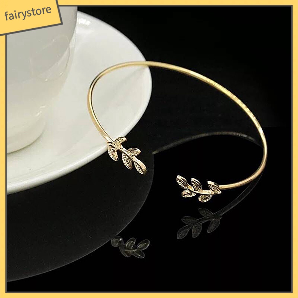 Vòng Tay Hở Hình Chiếc Lá Sáng Tạo Có Thể Điều Chỉnh Dành Cho Nữ