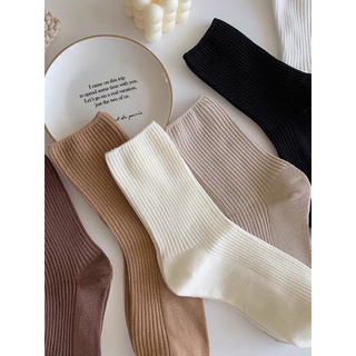 Vớ beige phong cách vintage