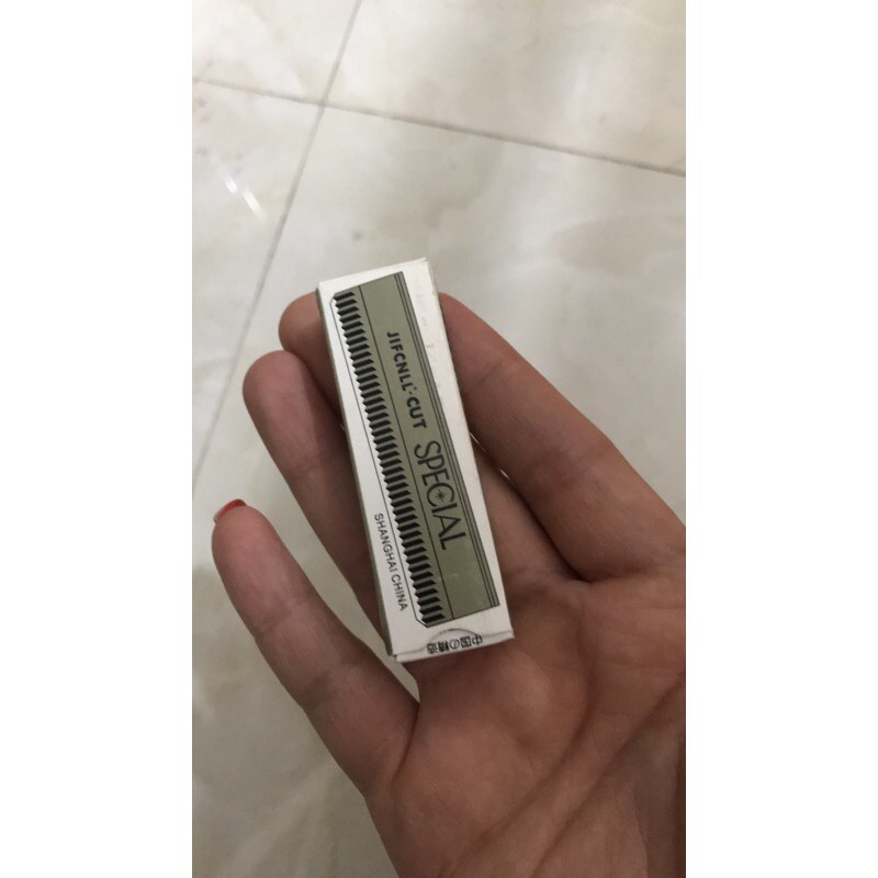 Dao cạo lông mày Special