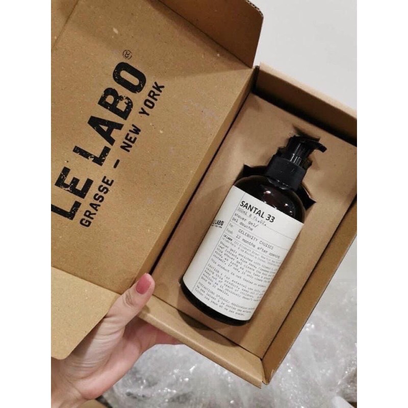 Sữa Tắm Hương Nước Hoa Le Labo Santal 33 300ML