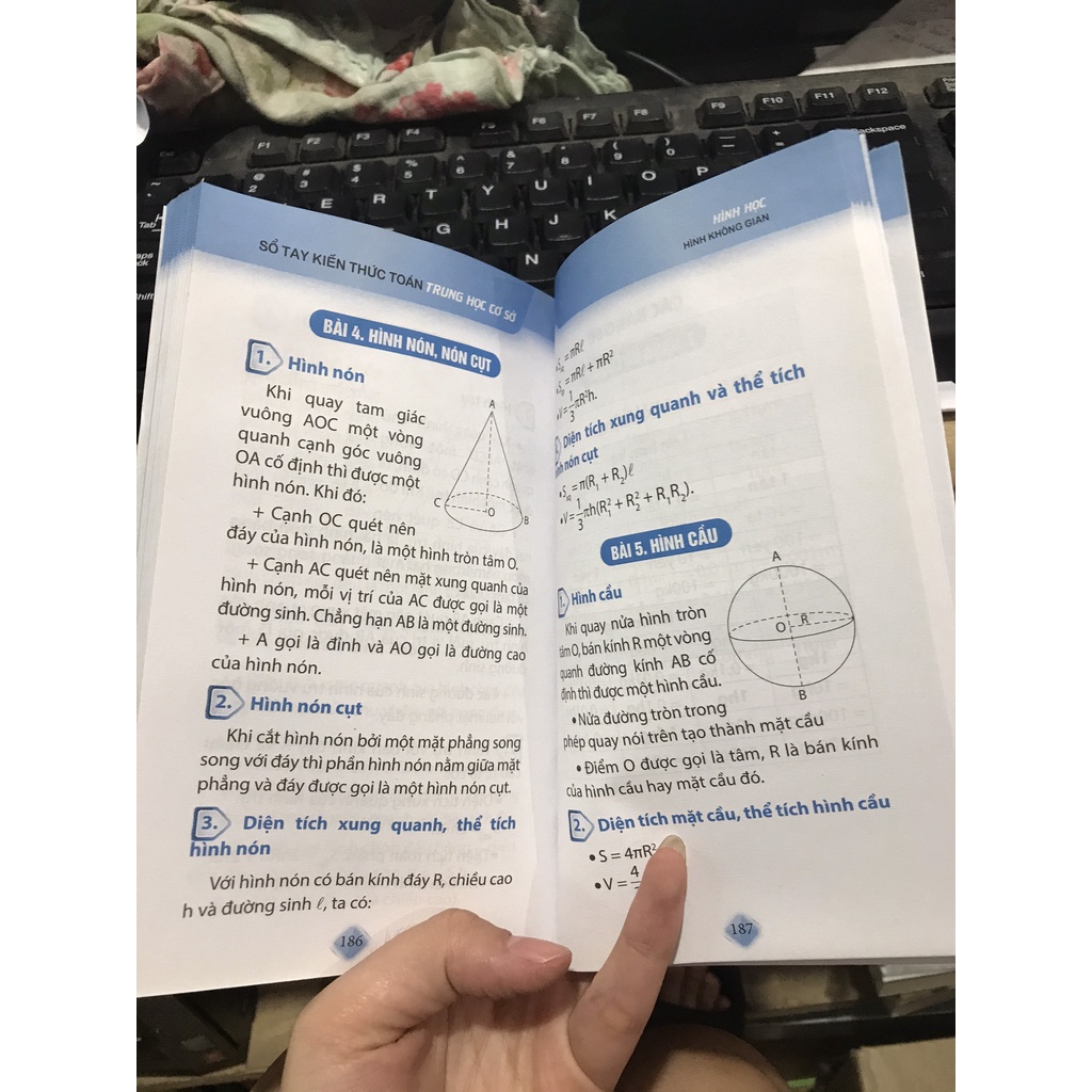 Sách Sổ tay kiến thức Toán Trung Học Cơ Sở