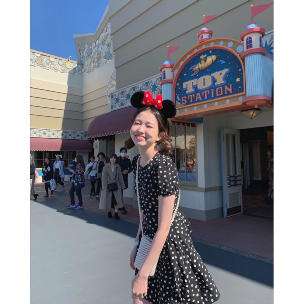 Đầm ngắn tay in hoa xinh xắn và ngọt ngào | BigBuy360 - bigbuy360.vn