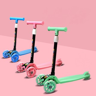 Xe scooter trượt 3 bánh có đèn phát sáng cho bé