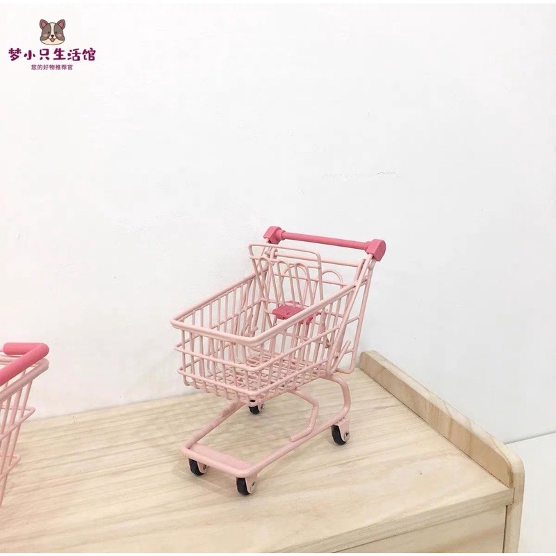 Mô hình xe đẩy mini trang trí bàn học dễ thương
