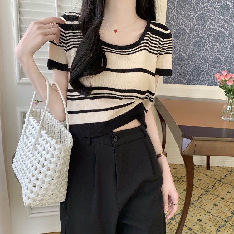 Áo Thun Nữ Tay Ngắn Kẻ Sọc Ngang Thời Trang Hàn Quốc