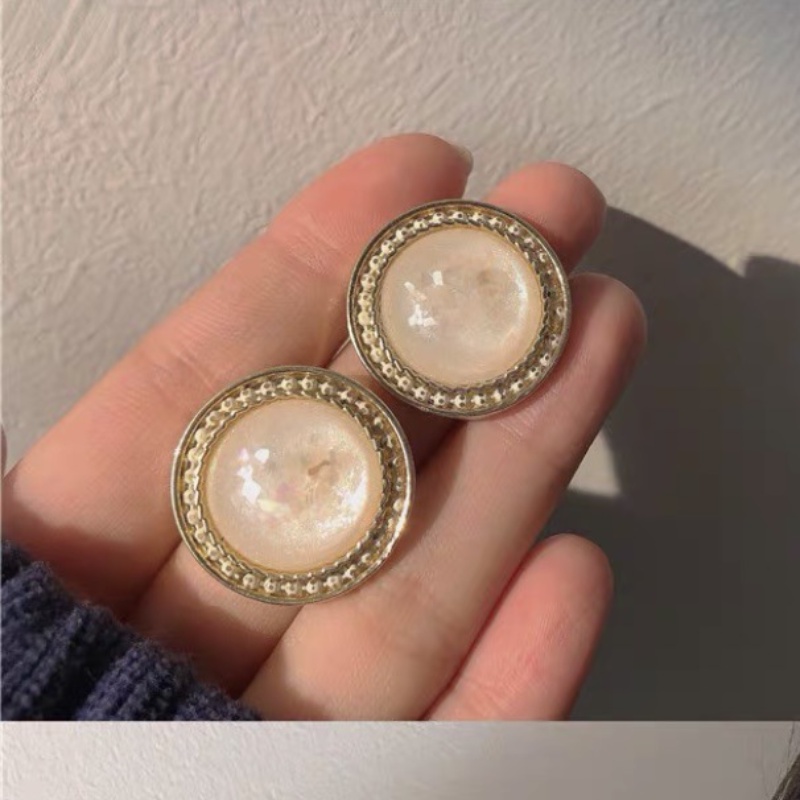 Khuyên tai bạc 925 đính đá hình vỏ sò trắng phong cách Nhật Bản