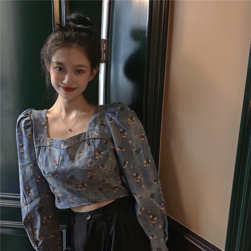 Áo kiểu Ielgy cổ vuông tay dài in họa tiết hoa màu xanh dương thời trang