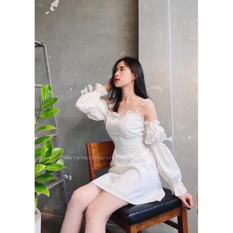 Đầm trắng bẹt vai 2 dây tay bo siêu hot
