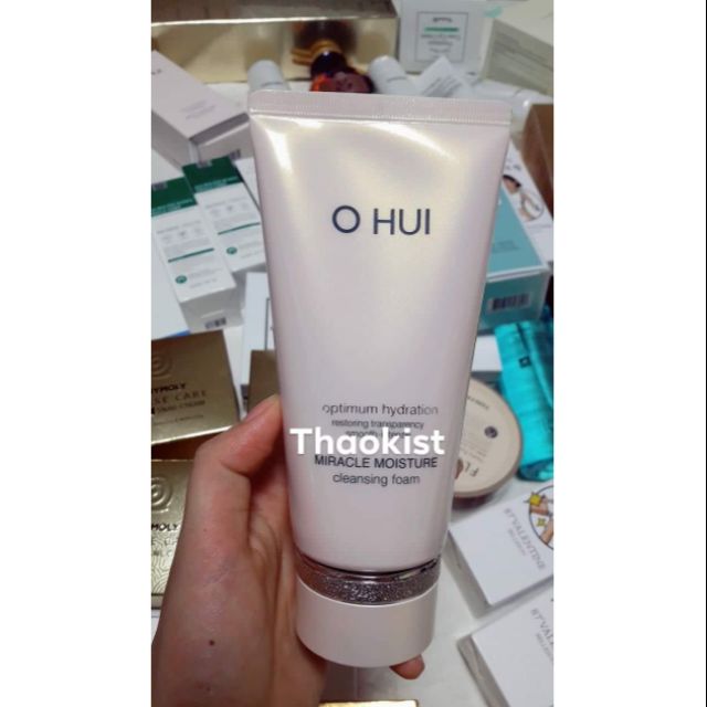 Sữa rửa mặt ohui miracle moisture