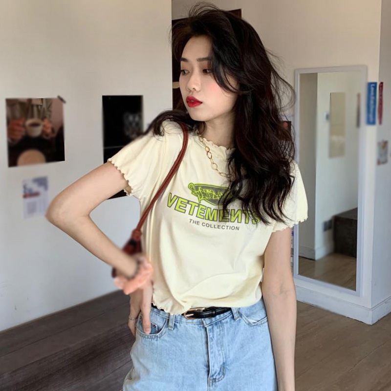 Áo croptop tay ngắn thun cổ tròn họa tiết in chữ phong thời trang cho nữ