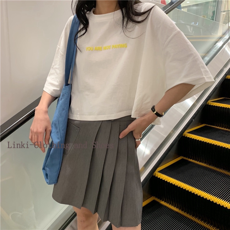 Áo cổ tròn ngắn tay họa tiết chữ hợp thời trang cho nữ | BigBuy360 - bigbuy360.vn