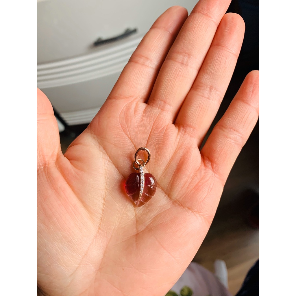 Mặt Dây Chuyền Hình Chiếc Lá Màu Hồng Murano