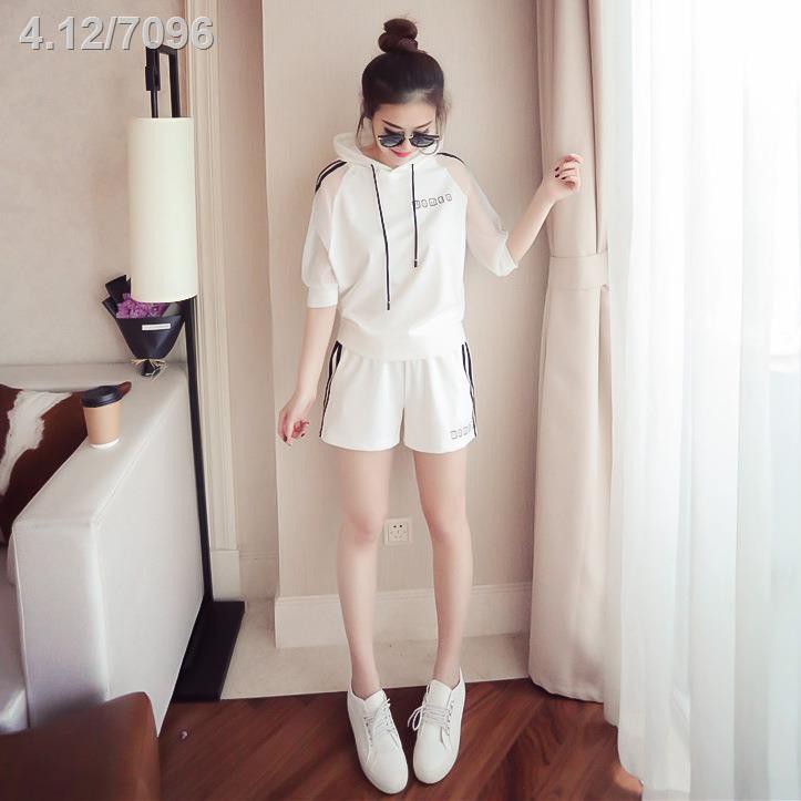Mùa hè 2021 phiên bản mới của Hàn Quốc bộ quần áo thể thao có mũ trùm đầu cỡ lớn thời trang nữ đùi rộng rãi hai