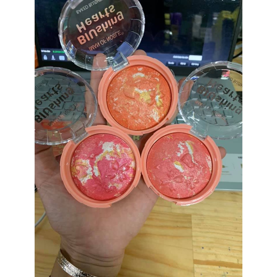 Má hồng ánh nhũ Blushing hearts