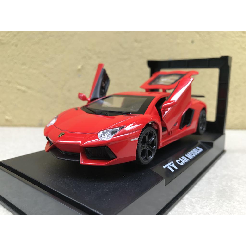 Mô hình xe Lamborghini Aventador LP740 1:32