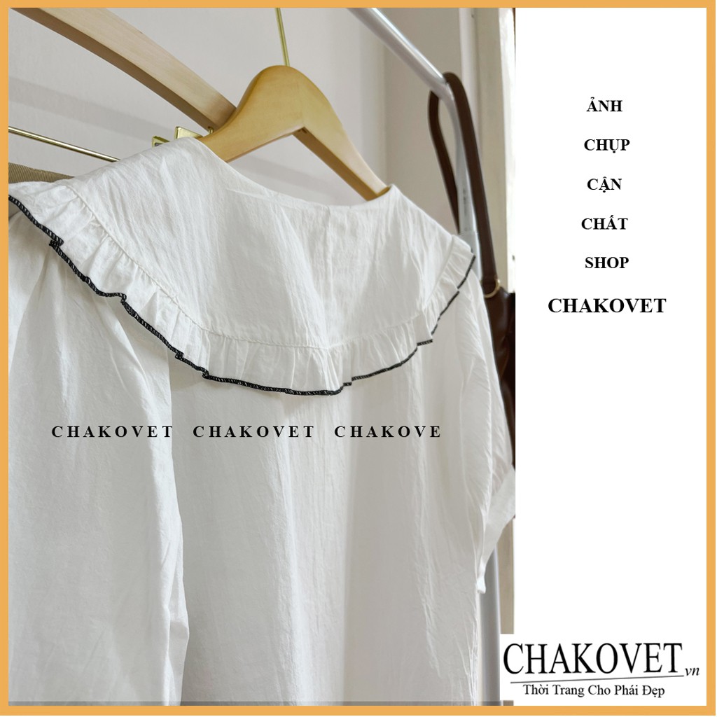 Áo kiểu nữ cổ bèo viền đen CKA836, kiểu sơ mi cổ tròn cộc tay cài cúc màu trắng be freesize mẫu mới mặc đẹp dáng xinh | BigBuy360 - bigbuy360.vn