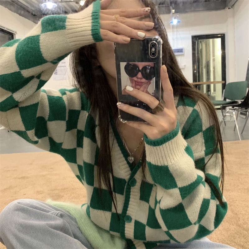 Áo khoác cardigan dệt kim dáng rộng sọc caro thời trang Hàn Quốc cổ điển 2 màu tùy chọn cho nữ | BigBuy360 - bigbuy360.vn