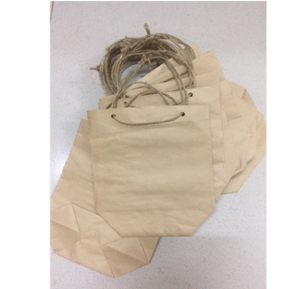 Combo 10 túi giấy xi măng có quai Kt 17x20