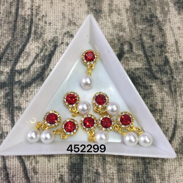 Đá hình đính móng dây dài mã 452299