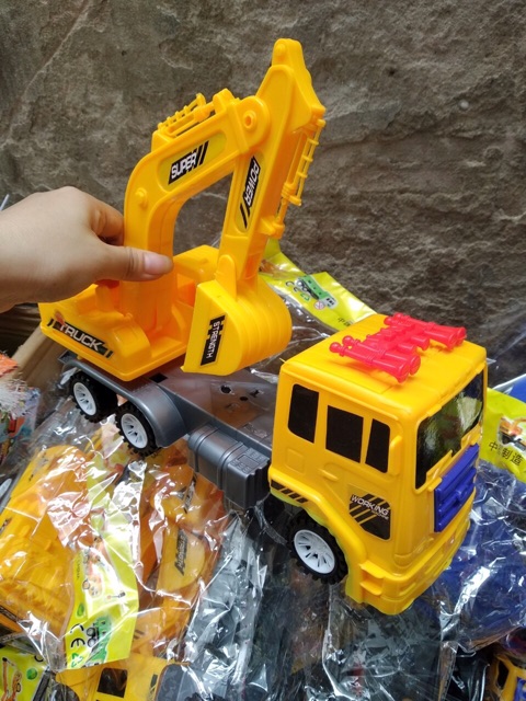 Đồ chơi máy cẩu, xe công trình