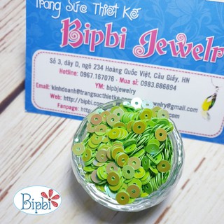 Hạt kim sa đính quần áo màu xanh cốm