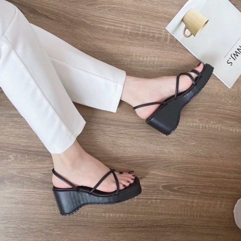 CÓ SẴN Dép xuồng xỏ ngón tam giác xinh xắn 7 cm - GUỐC NỮ KẸP ĐI CHƠI, BIỂN CỰC YÊU NHẸ ÊM DA MỀM HÀNG LOẠI 1 FULLBOX