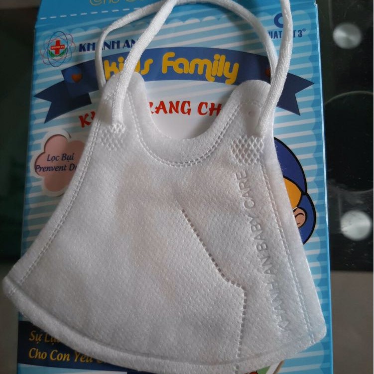 hộp 10 cái khẩu trang 3D cho bé