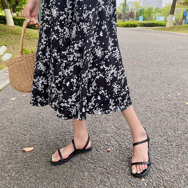 Sandal nữ dây chéo mảnh_có đệm chân êm mềm ✨