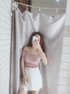 Áo croptop bẹt vai
