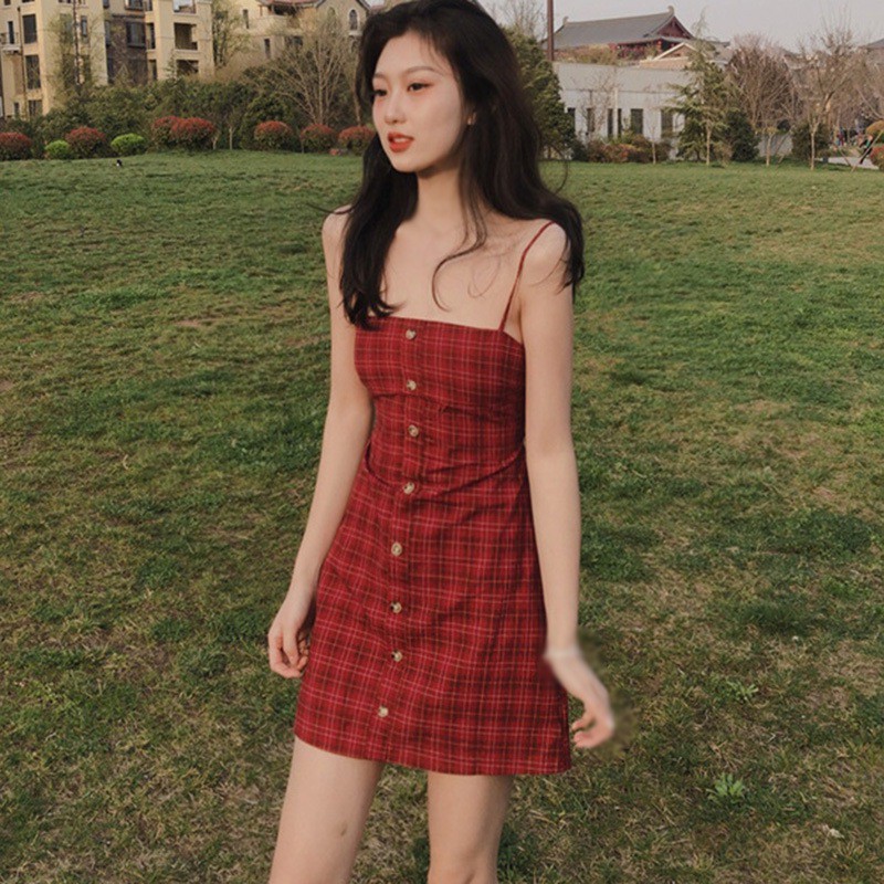 Đầm Lưng Cao Hoạ Tiết Sọc Ca-Rô Thiết Kế Hở Lưng Quyến Rũ