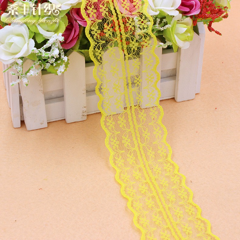 Dải dây ren hoa xinh 9m