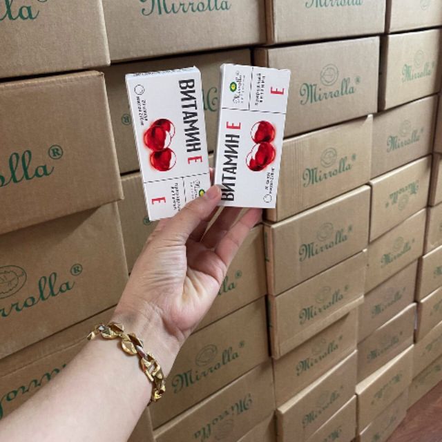 Bán sỉ vitamin E đỏ nga dạng vỉ (20 viên)