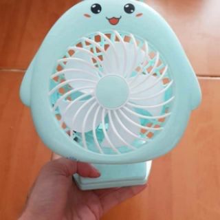 Quạt mini kẹp bàn