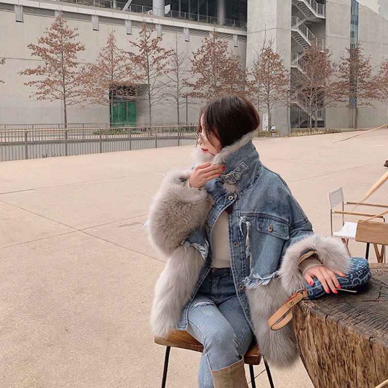 Hàng Có Sẵn Áo Khoác Denim Đệm Cotton Phối Lông Dáng Dài Vừa Vặn Thời Trang Thu Đông Phong Cách Mới