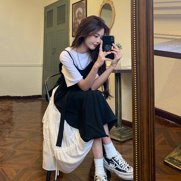 Set váy yếm đen trắng đầm nữ áo cộc tay croptop kèm váy 2 dây dài maxi dáng xòe kiểu dáng ulzaang hàn quốc hot trend | BigBuy360 - bigbuy360.vn