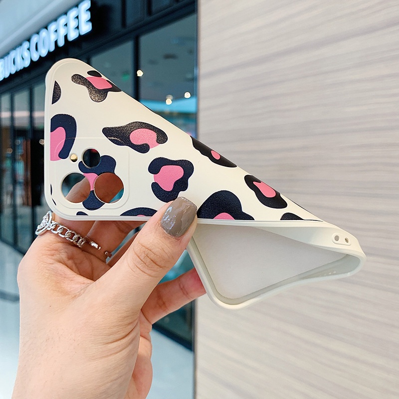 Ốp lưng iphone cạnh vuông Hoa văn da báo hồng và mây đỏ dành cho iphone 6 đến 14promax - E216