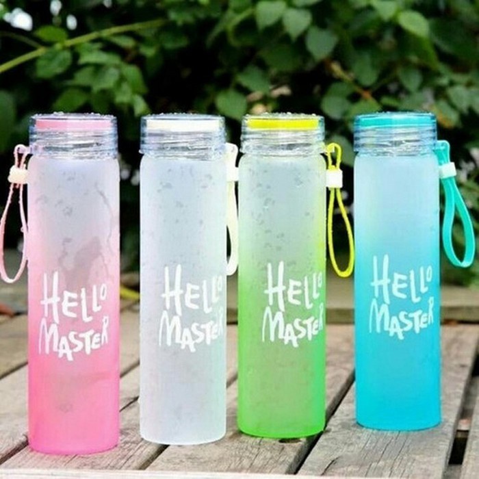 Bình nước thủy tinh Hello Master có dây xách