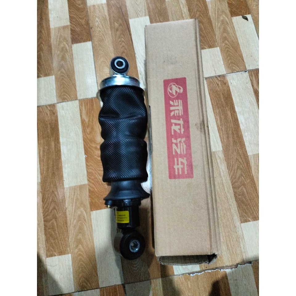 Phuộc nhún, Giảm xóc trước, sau xe Chenglong 310, 340, đầu kéo, kiểu bóng hơi
