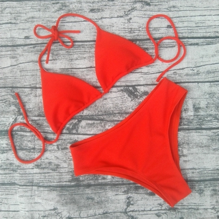 Bikini 2 mảnh lưng cao màu sắc đơn giản
