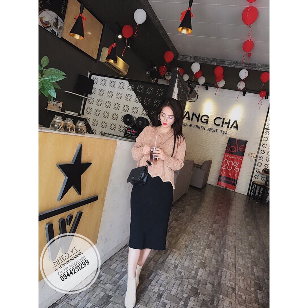 Áo croptop nhung gấu lượn sóng
