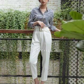 Quần tây nữ kiểu baggy.