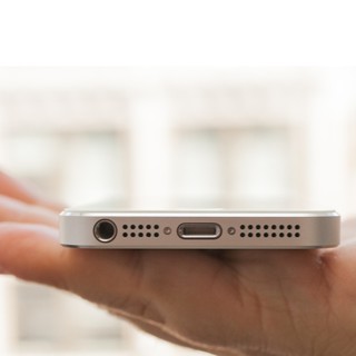 Điện thoại Apple iPhone 5 - 16GB, Hàng cũ