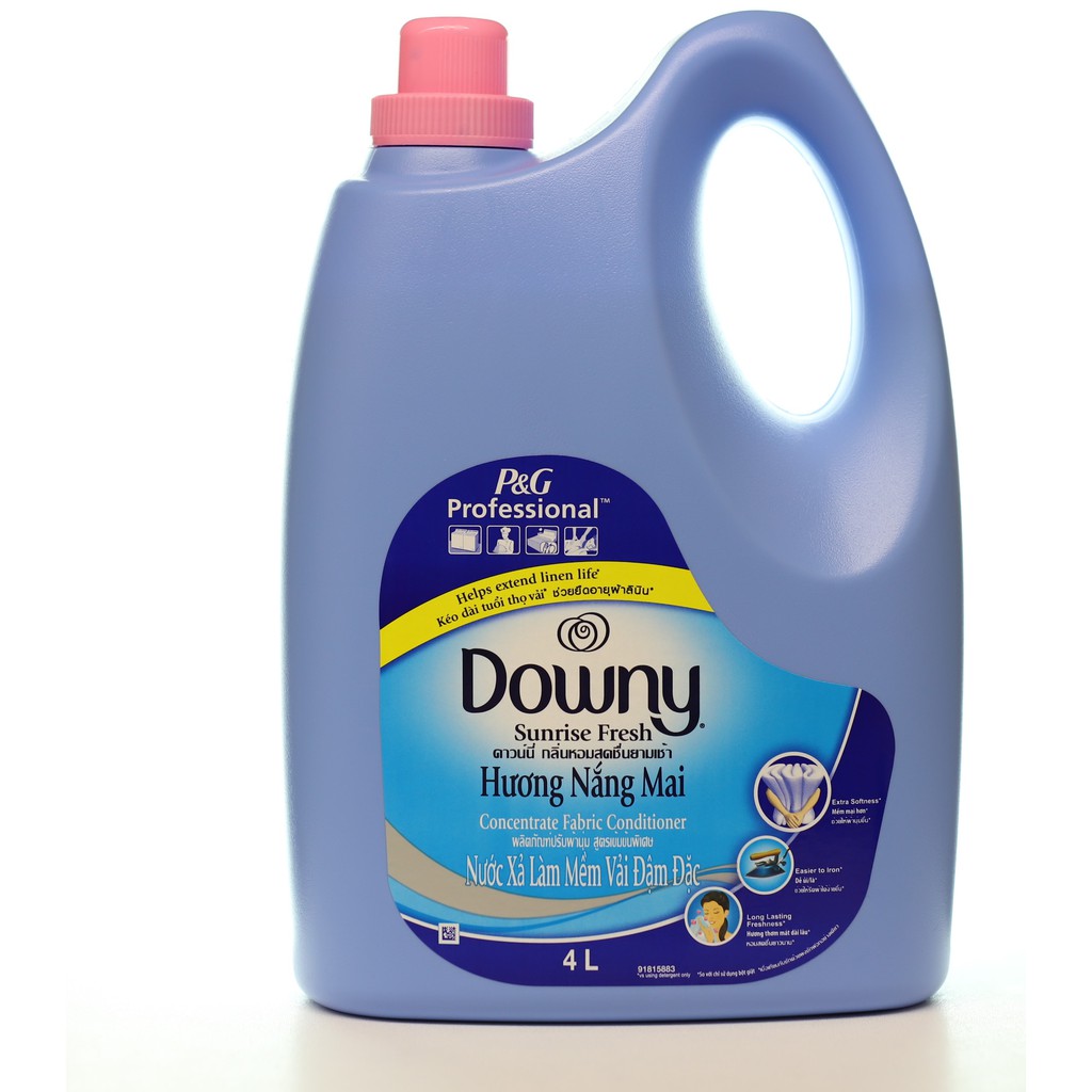 NƯỚC XẢ VẢI DOWNY ĐẬM ĐẶC HƯƠNG NẮNG MAI 4L